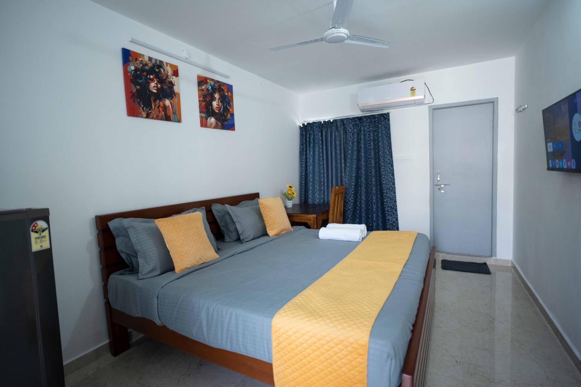 Yellow Bells Studios And Suites Gachibowli Dış mekan fotoğraf